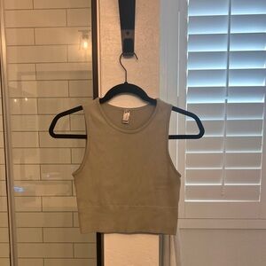 Wishlist Crop Top Size Large